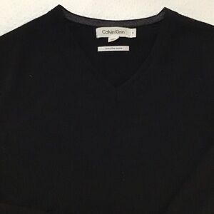 Calvin Klein Men's Black V-Neck Pullover Sweater
